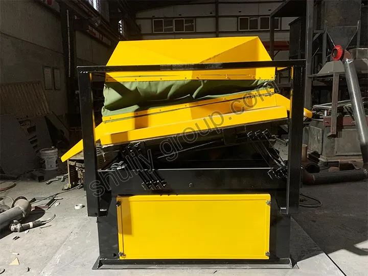 Specific gravity separator