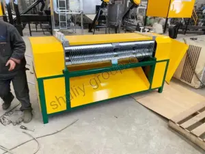Radiator separating machine