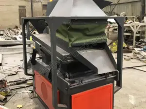 Radiator separating machine