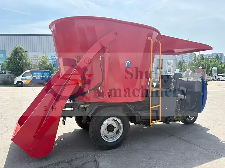 silage spreader
